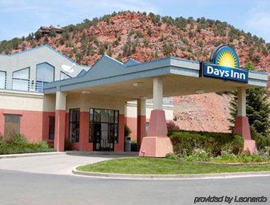 Days Inn By Wyndham Carbondale Dış mekan fotoğraf