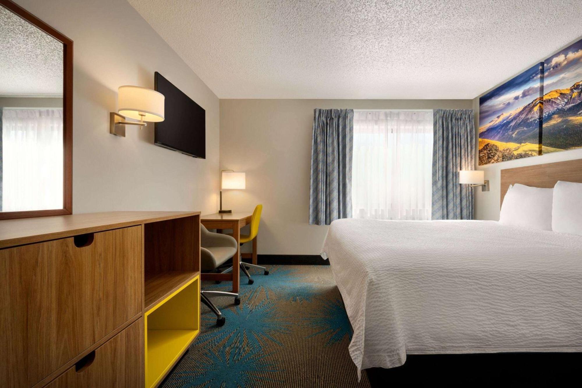 Days Inn By Wyndham Carbondale Dış mekan fotoğraf