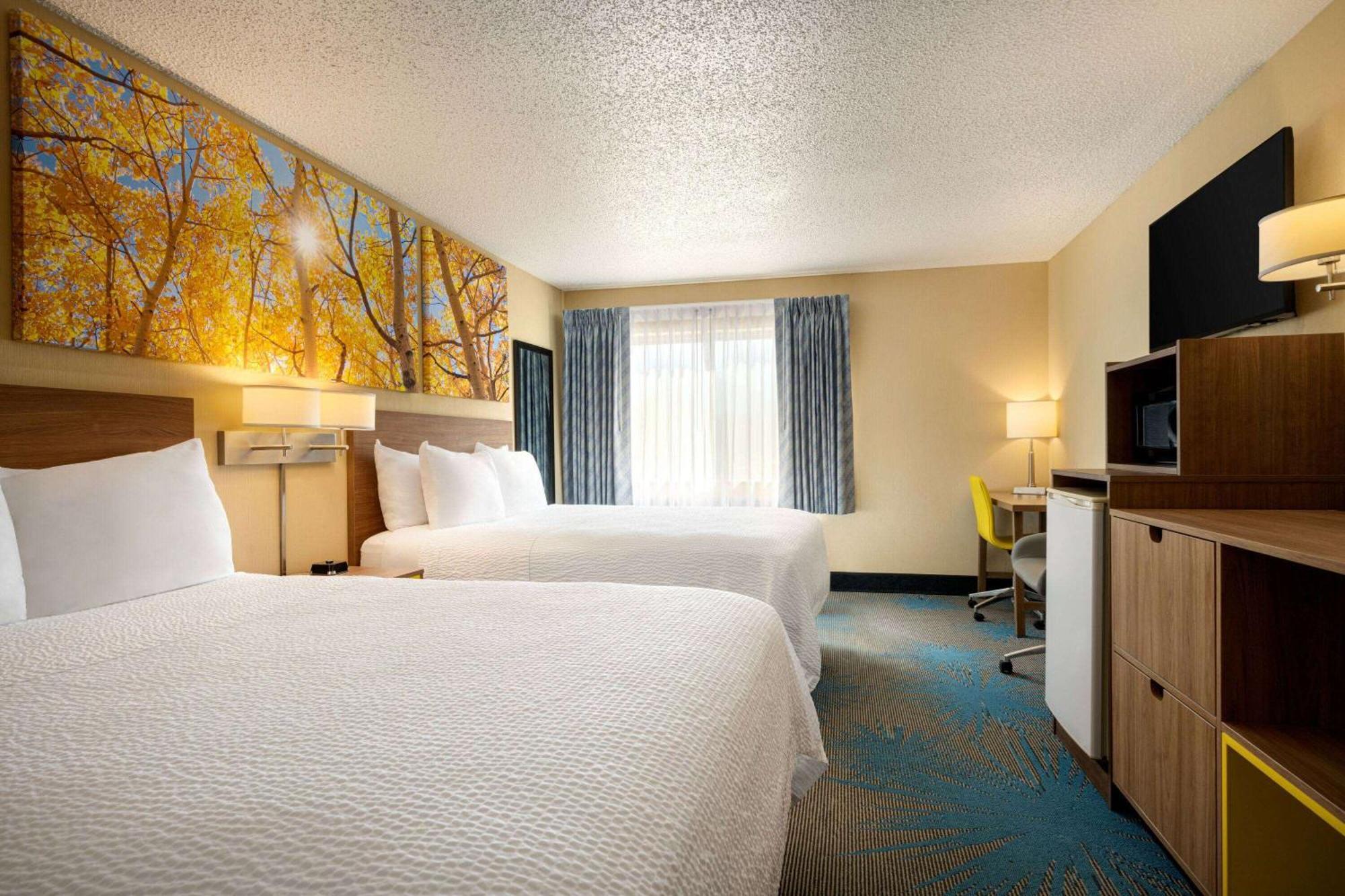 Days Inn By Wyndham Carbondale Dış mekan fotoğraf